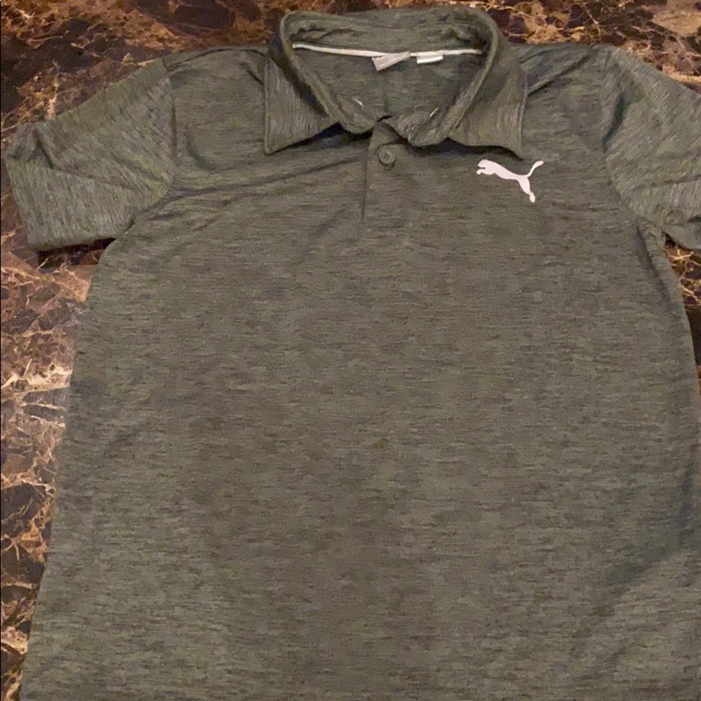 $5 in $25 bundle Boys Puma shirt size S 8